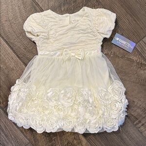 NWT! Nannette Kids Ivory & Gold Formal Button Back Dress Size 2T
